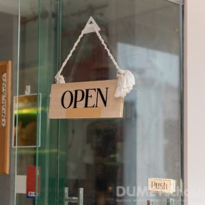 bisnis lokal